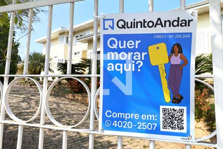 Casa de condomínio à venda com 1000m², 4 quartos e 4 vagas Casa de condomínio à venda com 1000m², 4 quartos e 4 vagasPlaquinha