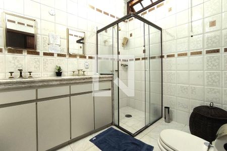 Casa de condomínio à venda com 1000m², 4 quartos e 4 vagas Casa de condomínio à venda com 1000m², 4 quartos e 4 vagasBanheiro do Quarto 2
