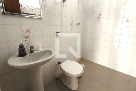 Casa de condomínio à venda com 1000m², 4 quartos e 4 vagas Casa de condomínio à venda com 1000m², 4 quartos e 4 vagasBanheiro 4