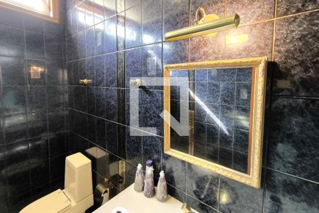 Casa de condomínio à venda com 1000m², 4 quartos e 4 vagas Casa de condomínio à venda com 1000m², 4 quartos e 4 vagasBanheiro 3