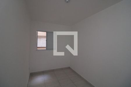 Quarto de apartamento para alugar com 2 quartos, 55m² em Jardim Iva, São Paulo