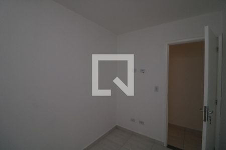 Quarto 2 de apartamento para alugar com 2 quartos, 85m² em Jardim Iva, São Paulo