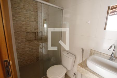 Banheiro Suite + Banheiro Churrasqueira de casa para alugar com 4 quartos, 240m² em Jardim Atlantico, Goiânia