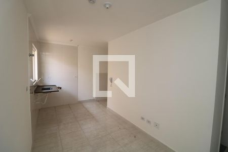 Sala de apartamento para alugar com 2 quartos, 85m² em Jardim Iva, São Paulo