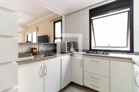 Cozinha de apartamento para alugar com 1 quarto, 32m² em Aclimação, São Paulo