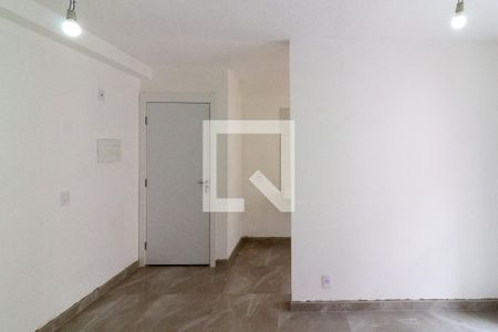 Sala de apartamento para alugar com 2 quartos, 42m² em Usina Piratininga, São Paulo