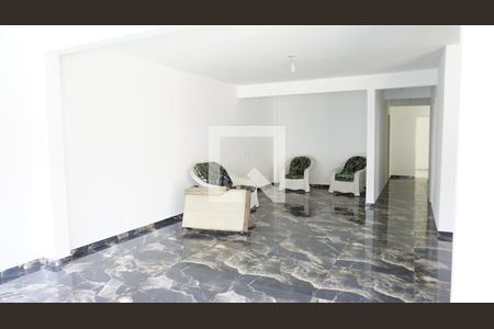 Sala de casa de condomínio para alugar com 4 quartos, 500m² em Anil, Rio de Janeiro