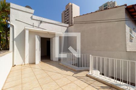 Varanda - Quarto 1 de casa para alugar com 4 quartos, 60m² em Água Rasa, São Paulo