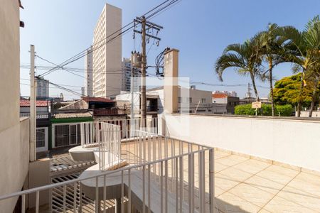 Varanda - Quarto 1 de casa para alugar com 4 quartos, 60m² em Água Rasa, São Paulo