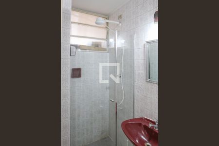 Banheiro de apartamento para alugar com 1 quarto, 45m² em Lapa, São Paulo