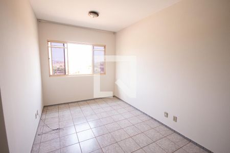 Sala de apartamento para alugar com 3 quartos, 61m² em Subsetor Norte - 3 (n-3), Ribeirão Preto