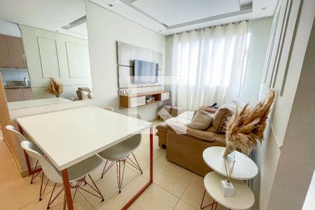 Sala de apartamento para alugar com 2 quartos, 42m² em Jardim Boa Vista (zona Oeste), Osasco