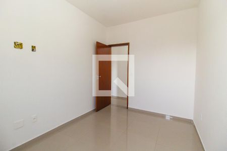 Quarto 1 de apartamento para alugar com 2 quartos, 44m² em Jardim Alto Pedroso, São Paulo