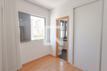 Suíte de apartamento à venda com 3 quartos, 190m² em Santa Efigênia, Belo Horizonte