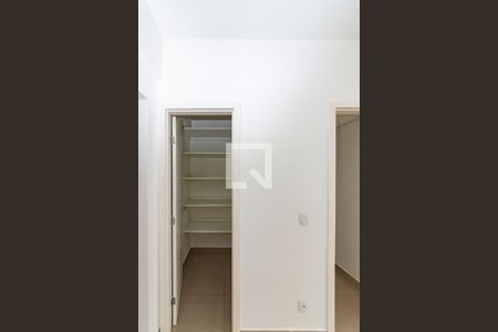 Despensa de apartamento para alugar com 3 quartos, 110m² em Buritis, Belo Horizonte