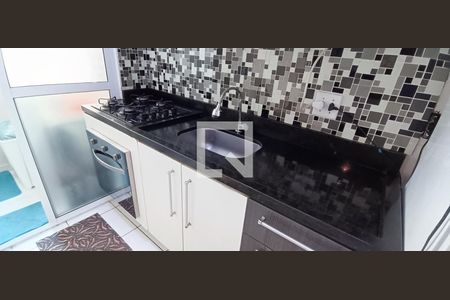 Cozinha de apartamento à venda com 2 quartos, 52m² em Parque Taboão, Taboão da Serra