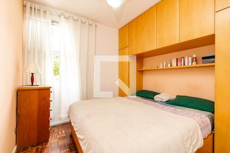 Quarto 1 de apartamento para alugar com 3 quartos, 77m² em Jardim Santo Antônio, São Paulo