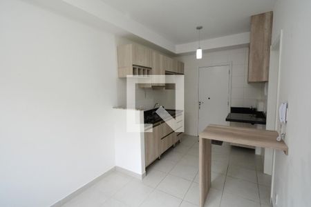 Sala/Cozinha de apartamento para alugar com 1 quarto, 27m² em Jardim Cidália, São Paulo