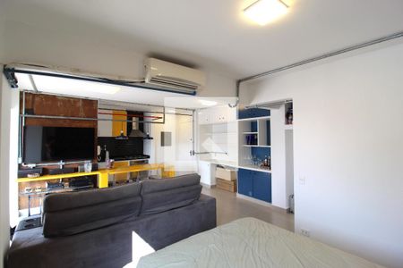 Sala/Quarto de apartamento à venda com 1 quarto, 45m² em Indianópolis, São Paulo