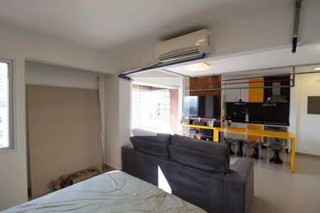 Sala/Quarto de apartamento à venda com 1 quarto, 45m² em Indianópolis, São Paulo