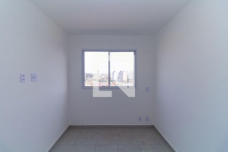 Quarto 2 de apartamento para alugar com 2 quartos, 40m² em Vila Fátima, São Paulo