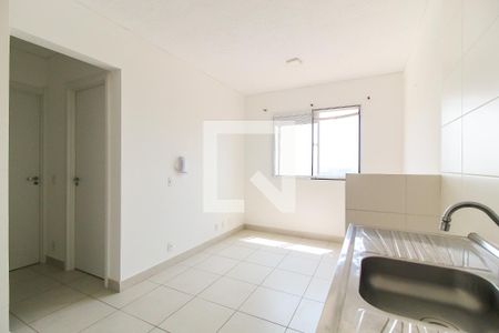 Sala/Cozinha de apartamento para alugar com 2 quartos, 41m² em Colônia (zona Leste), São Paulo