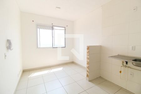 Sala/Cozinha de apartamento para alugar com 2 quartos, 41m² em Colônia (zona Leste), São Paulo