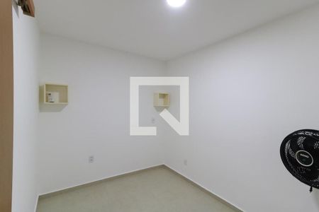 Quarto de casa para alugar com 2 quartos, 65m² em Todos Os Santos, Rio de Janeiro