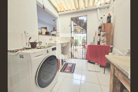 Lavanderia de casa à venda com 2 quartos, 230m² em Lundcéia, Lagoa Santa