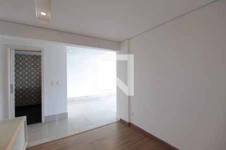 Sala de TV de apartamento para alugar com 3 quartos, 150m² em São José, Belo Horizonte