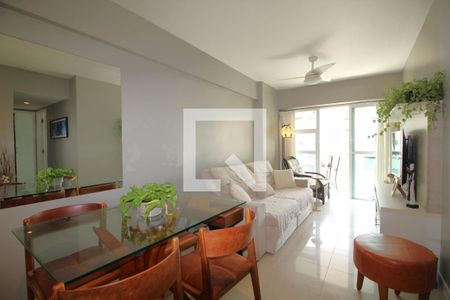 Sala de apartamento para alugar com 2 quartos, 76m² em Jacarepaguá, Rio de Janeiro