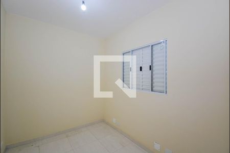 Quarto 1 de casa para alugar com 3 quartos, 105m² em Jardim Santa Bárbara, Guarulhos