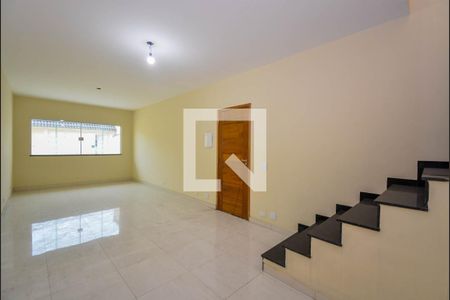 Sala de casa para alugar com 3 quartos, 105m² em Jardim Santa Bárbara, Guarulhos