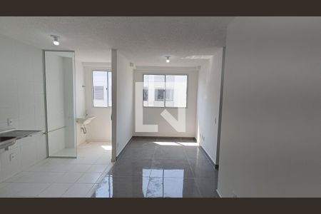 Sala de apartamento para alugar com 2 quartos, 42m² em Iporanga, Sorocaba