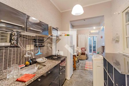 Cozinha e Área de Serviço de kitnet/studio para alugar com 1 quarto, 45m² em Cidade Baixa, Porto Alegre