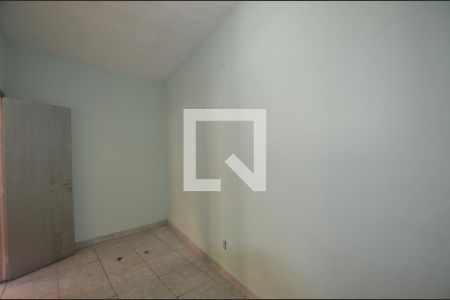 Quarto 1 de casa à venda com 2 quartos, 60m² em Irajá, Rio de Janeiro