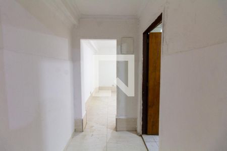 Corredor de casa para alugar com 1 quarto, 40m² em Piratininga, Osasco