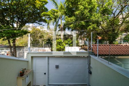 Sala vista de casa para alugar com 3 quartos, 220m² em Jardim Londrina, São Paulo