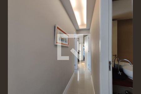 Corredor de apartamento à venda com 3 quartos, 127m² em Tijuca, Rio de Janeiro