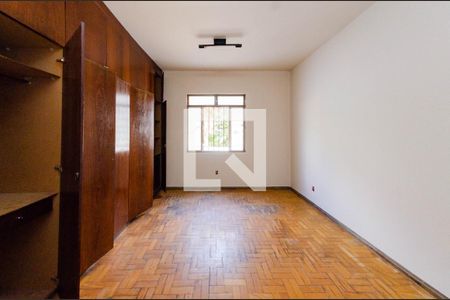 Quarto 1 de casa à venda com 4 quartos, 300m² em Lagoinha, Belo Horizonte