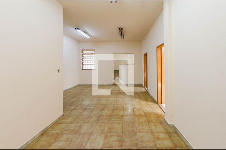 Sala de casa à venda com 4 quartos, 300m² em Lagoinha, Belo Horizonte