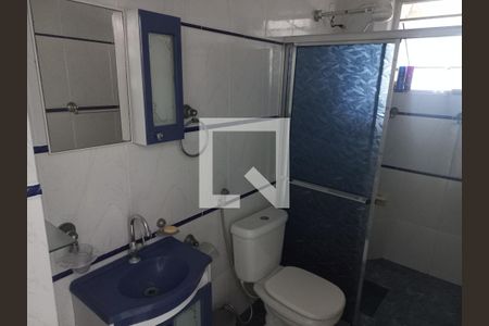 Banheiro de apartamento para alugar com 1 quarto, 35m² em Centro, São Vicente