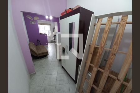 Sala/Quarto de apartamento para alugar com 1 quarto, 35m² em Centro, São Vicente