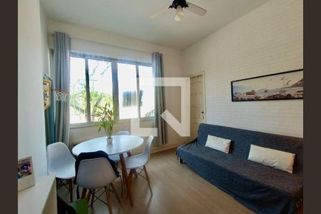 Sala de apartamento à venda com 1 quarto, 33m² em Leblon, Rio de Janeiro