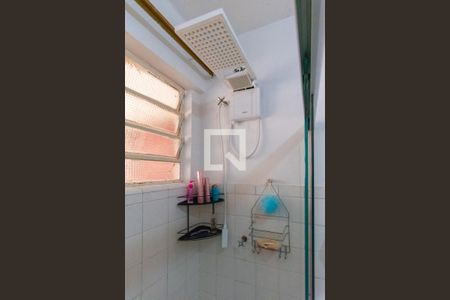 Banheiro de apartamento à venda com 1 quarto, 37m² em Vila Lidia, Campinas