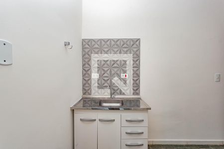 Cozinha de kitnet/studio para alugar com 1 quarto, 21m² em Aclimação, São Paulo