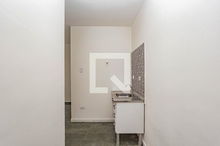 Cozinha de kitnet/studio para alugar com 1 quarto, 21m² em Aclimação, São Paulo