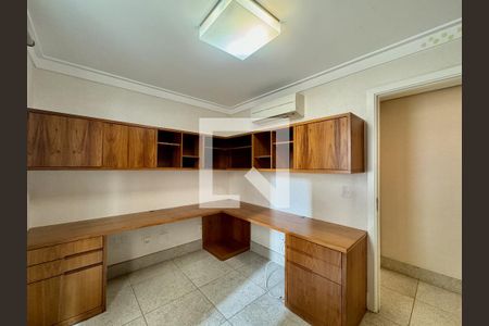 Quarto de apartamento à venda com 4 quartos, 138m² em Lourdes, Belo Horizonte