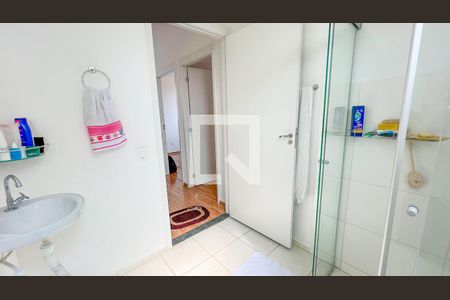 Banheiro de apartamento à venda com 2 quartos, 44m² em São Gabriel, Belo Horizonte