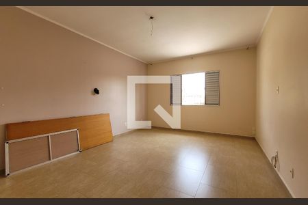 Quarto de casa à venda com 3 quartos, 200m² em Vila Assunção, Santo André